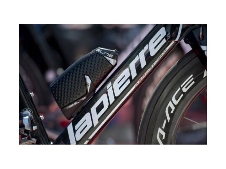 Elite Crono CX Carbon Cage + Aero Bottle - 500ml for Cages 5 Elite Crono CX Carbon Cage + Aero Bottle - 500ml for Cages - Image 3