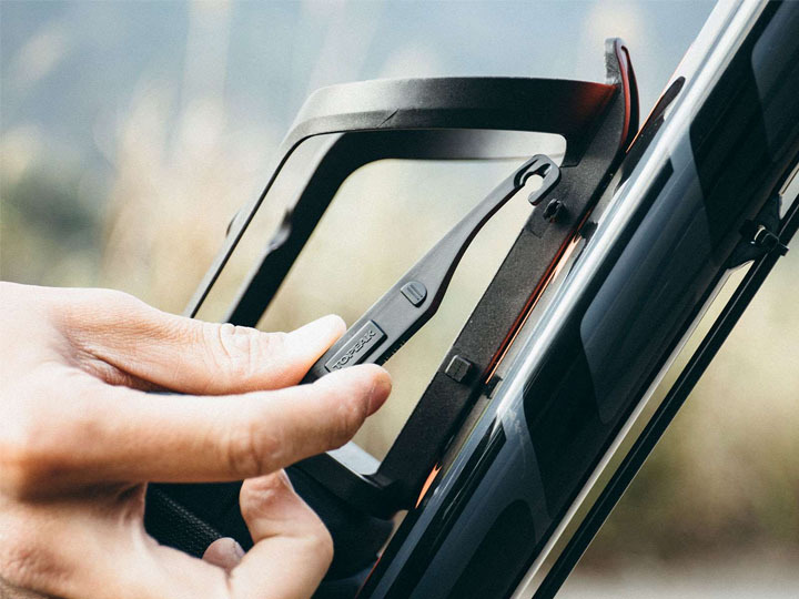 Topeak Ninja Pouch+ Mountain for Cages 7 Topeak Ninja Pouch+ Mountain for Cages - Image 5