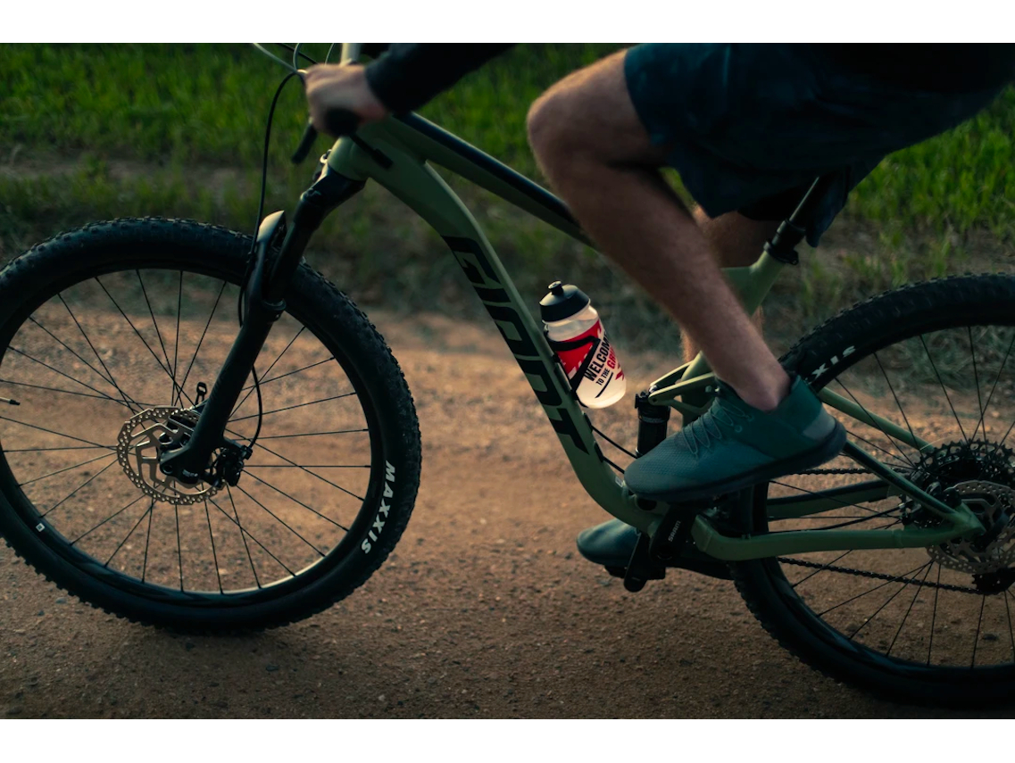 KOM Water Bottle Collection - Welcome To The Grind. Dominate. for Bottles 4 KOM Water Bottle Collection - Welcome To The Grind. Dominate. for Bottles - Image 2